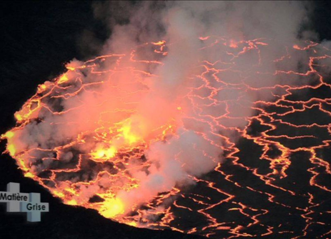 Nyiragongo: Expedition on a lava lake
